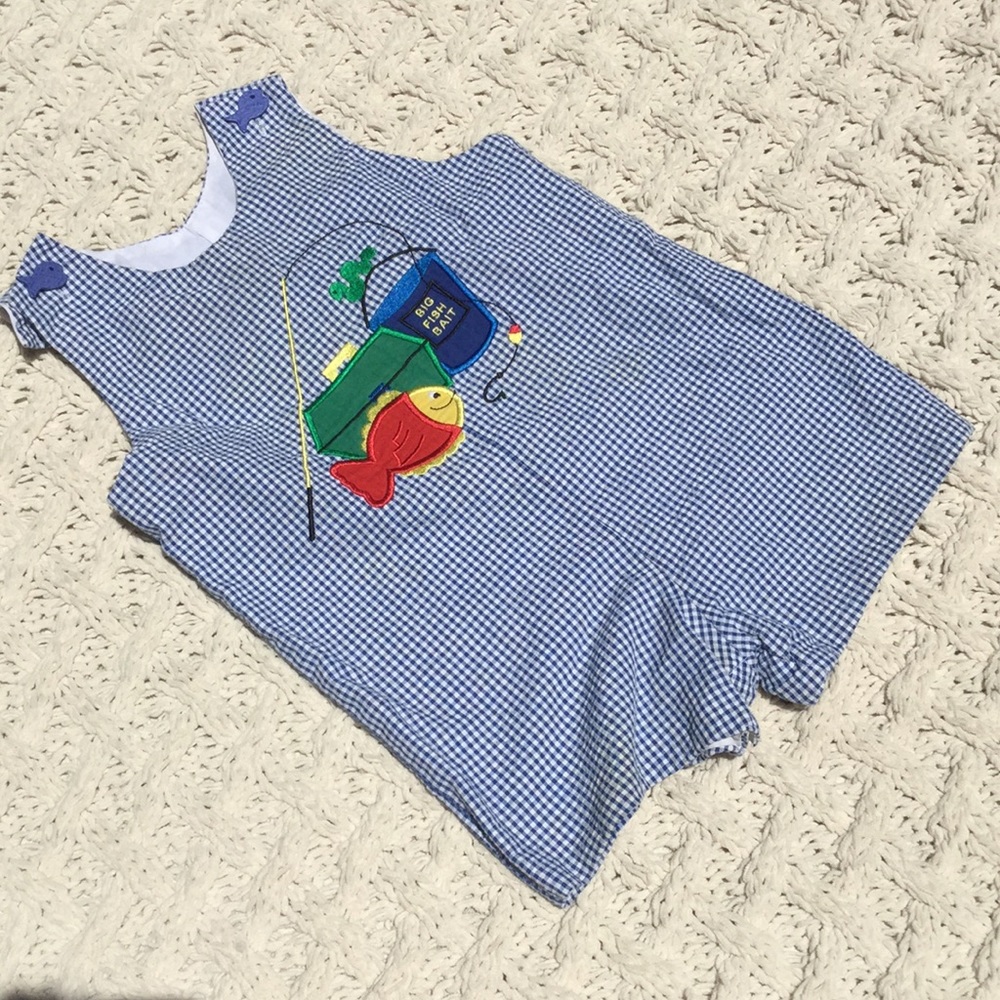 NWOT gigham fish jumper